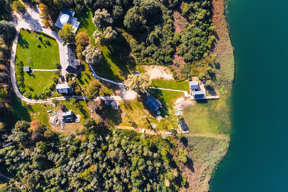 Schwimmendes Haus in Rajongemeinde Kelme