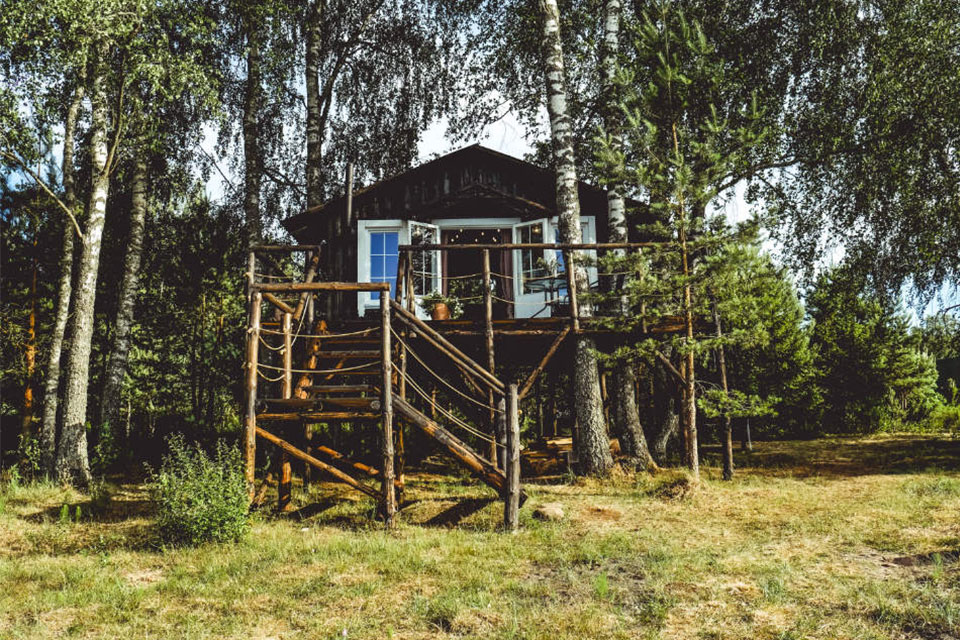 Litauen Baumhaus im Wald für Ihren besonderen Urlaub