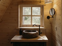 litauen-varena-baumhaus-wald-17